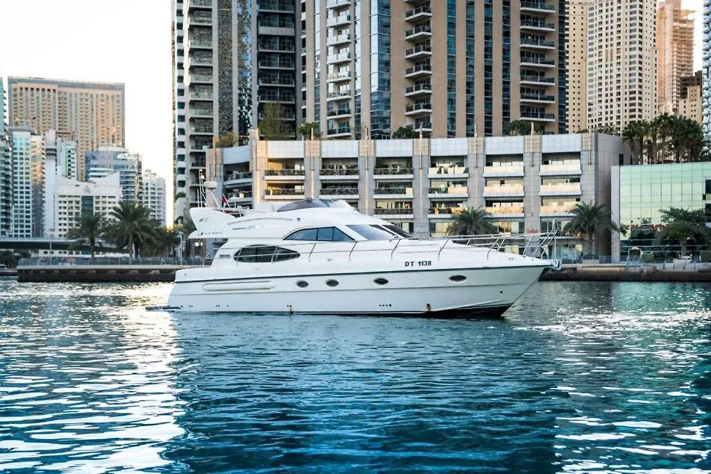 New!! Marina View Apartment - Recently Renovated Dubai