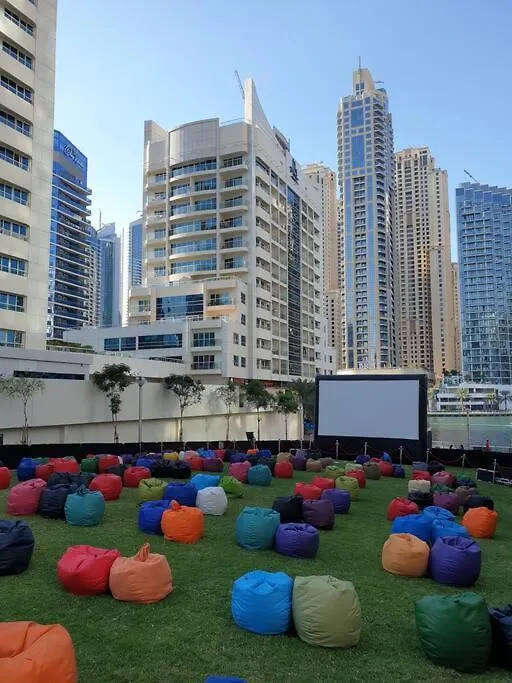 New!! Marina View Apartment - Recently Renovated Dubai