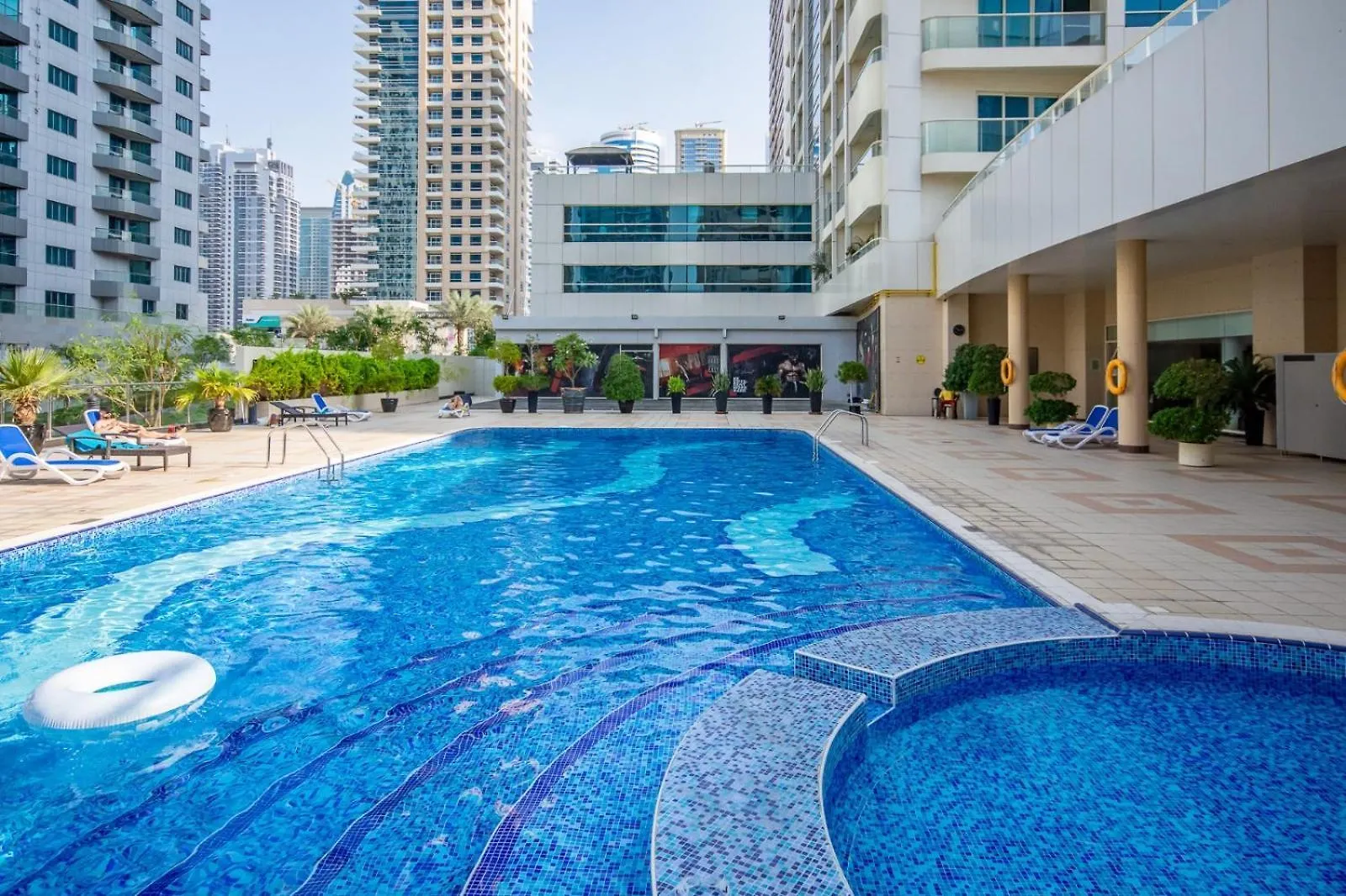 New!! Marina View Apartment - Recently Renovated Dubai